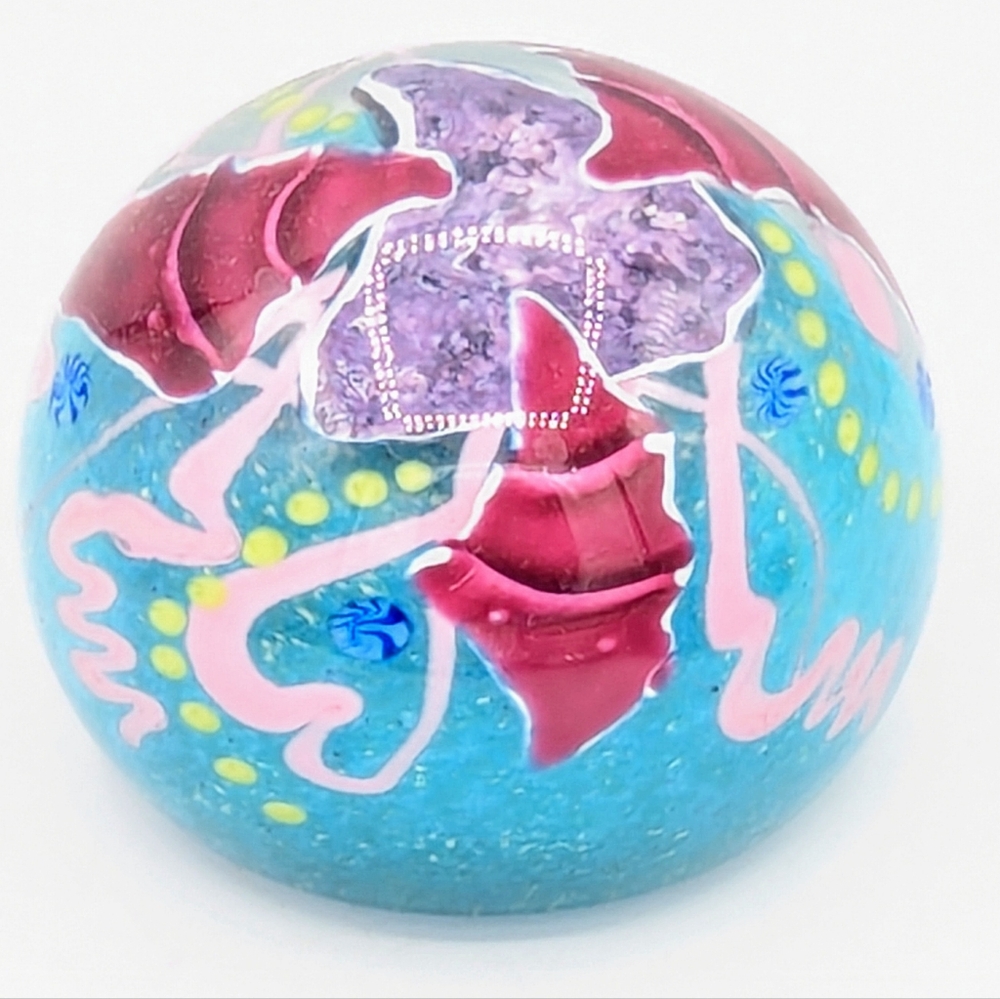 Vintage LG D. Bagwell Signed Abstract Art Glass Paperweight- Excellent Condition